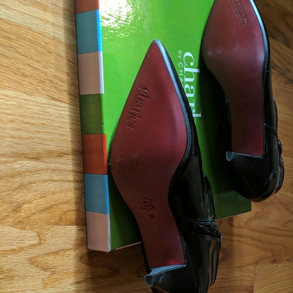 Shoes - Picture 5 of 5